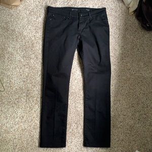 LEVI'S - Black Straight Legged Jeans